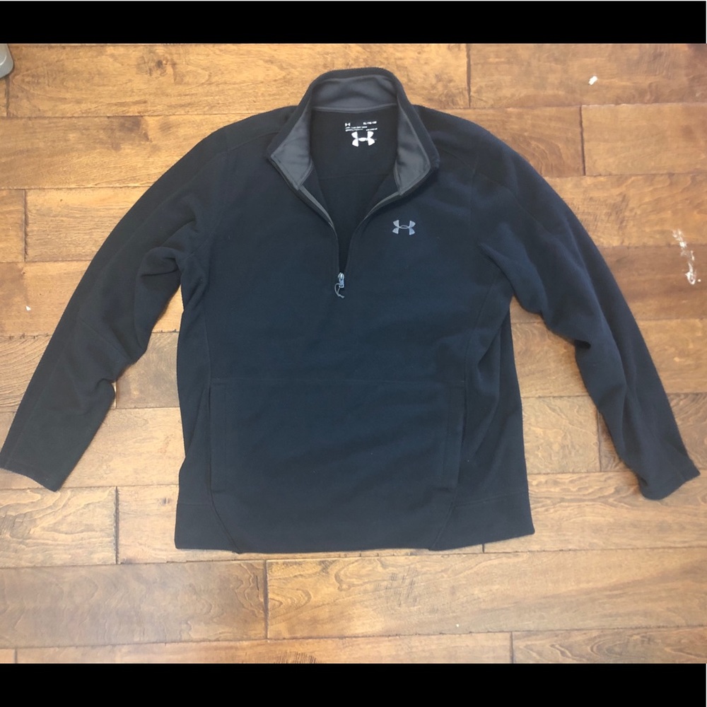 Like new, men’s xl under armour heavy sweatshirt